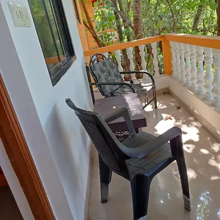 Chillouts Morjim Apartment Exterior photo
